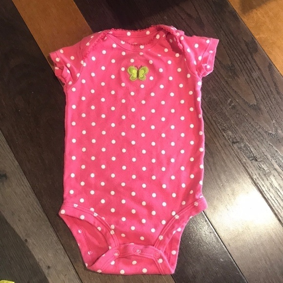 4 for $25 
 6 month body suit - Picture 1 of 2